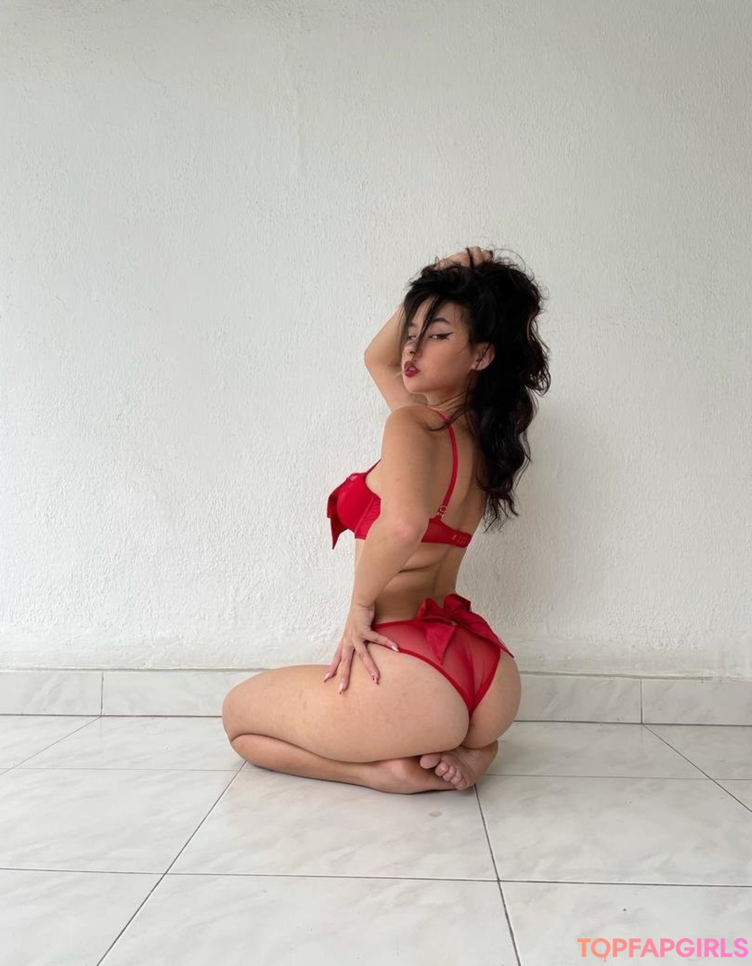 Beforeiko model pretty picture
