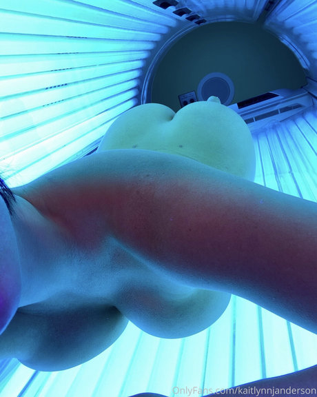 Kaitlynn Anderson adult model picture