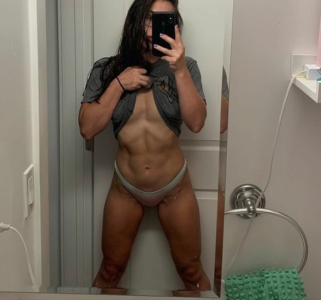 Abbie Maley hd model photos