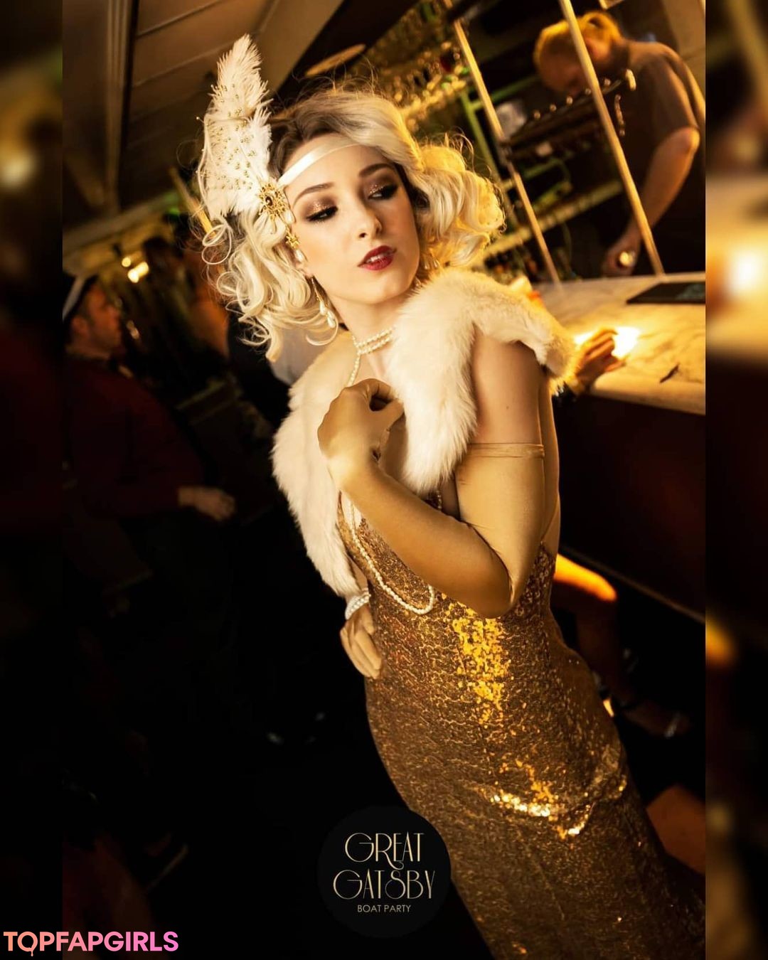 FallCosplay model nudes image