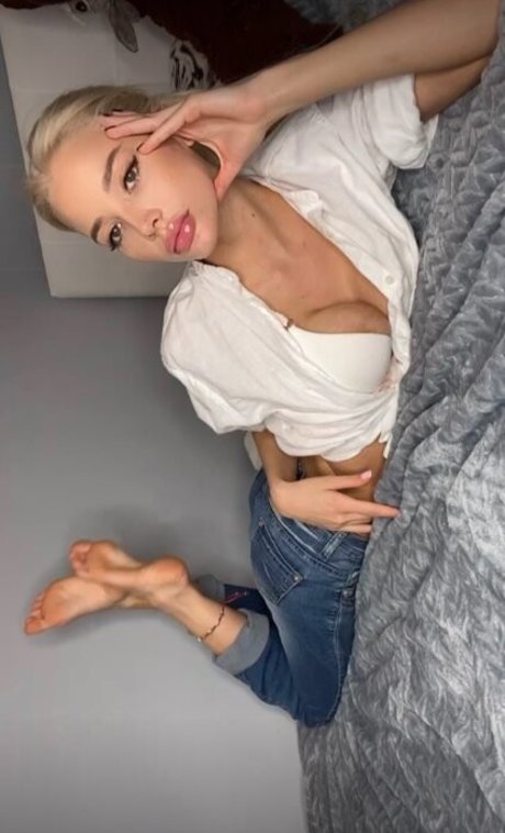 lesbian milf onlyfans hd archive