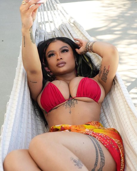 India love nudes model img