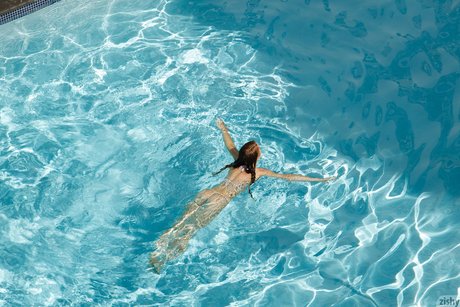 Zoey Luna star adult pics