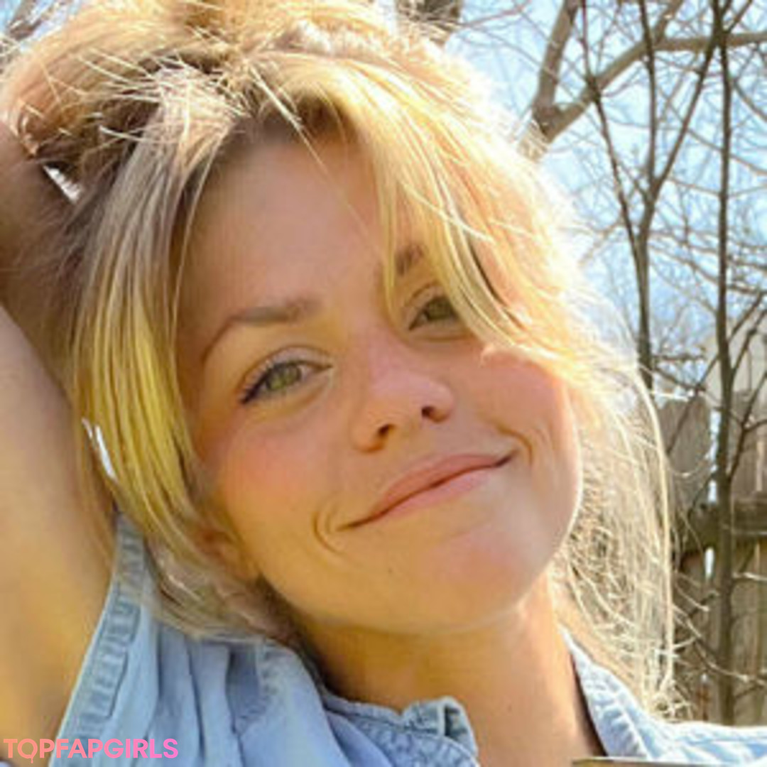 Alyssa Green star perfect archive