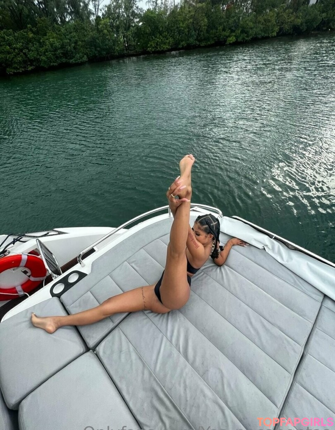 Anikastarrr porn model galleries