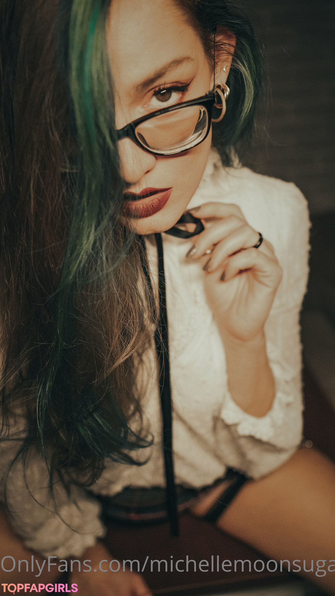 Ellie Land sexy model photos