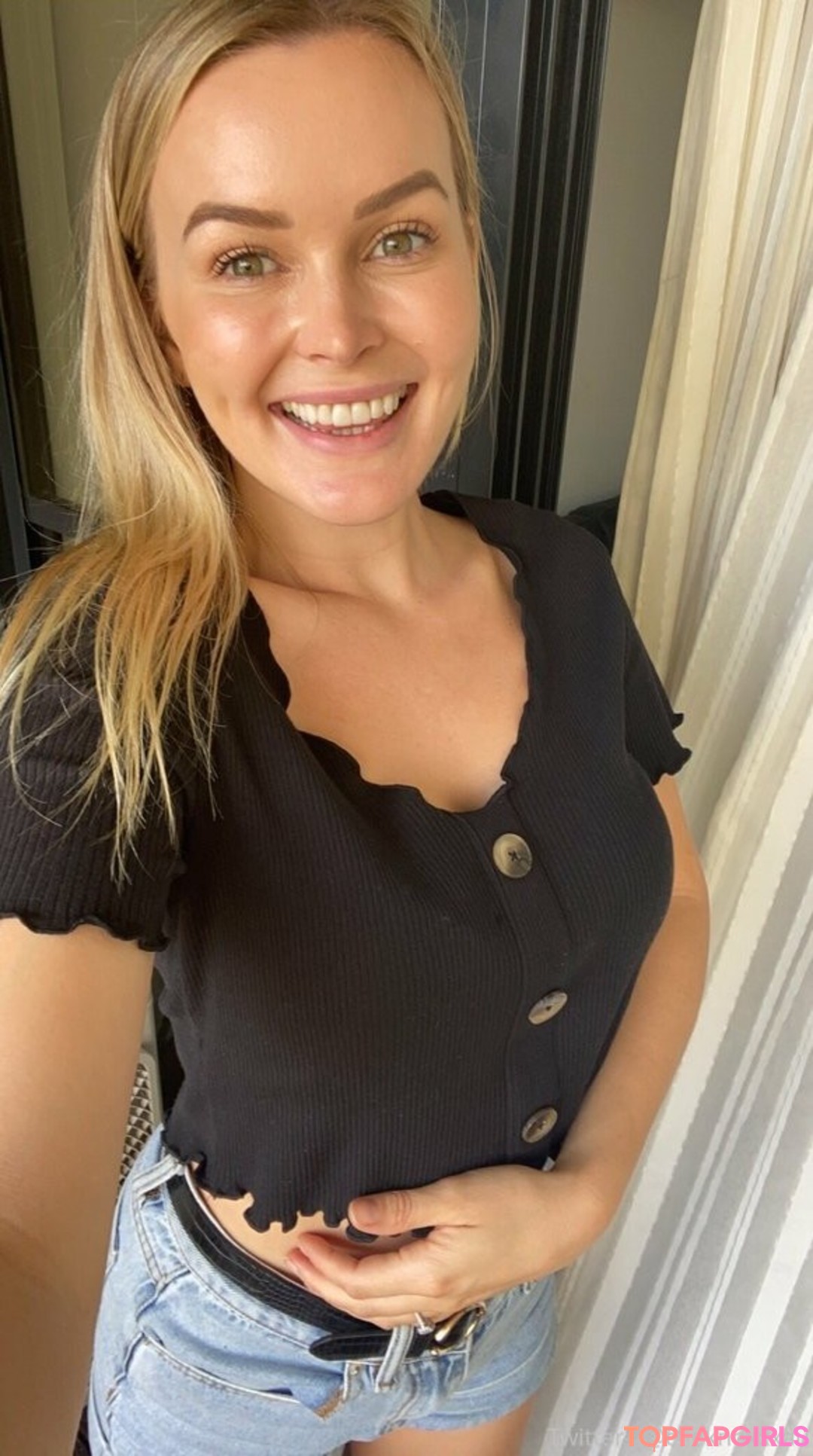 huge anal dildo onlyfans top images