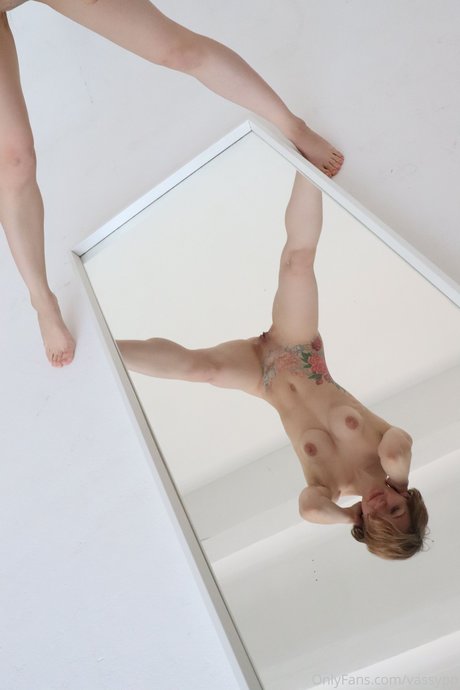 stepdaughter onlyfans free naked photo