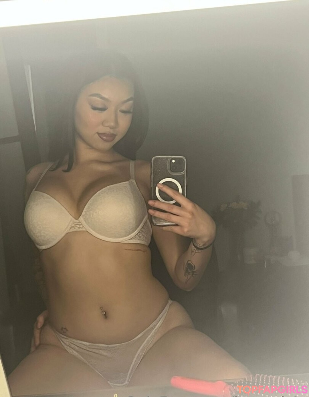 white shemale onlyfans porn image
