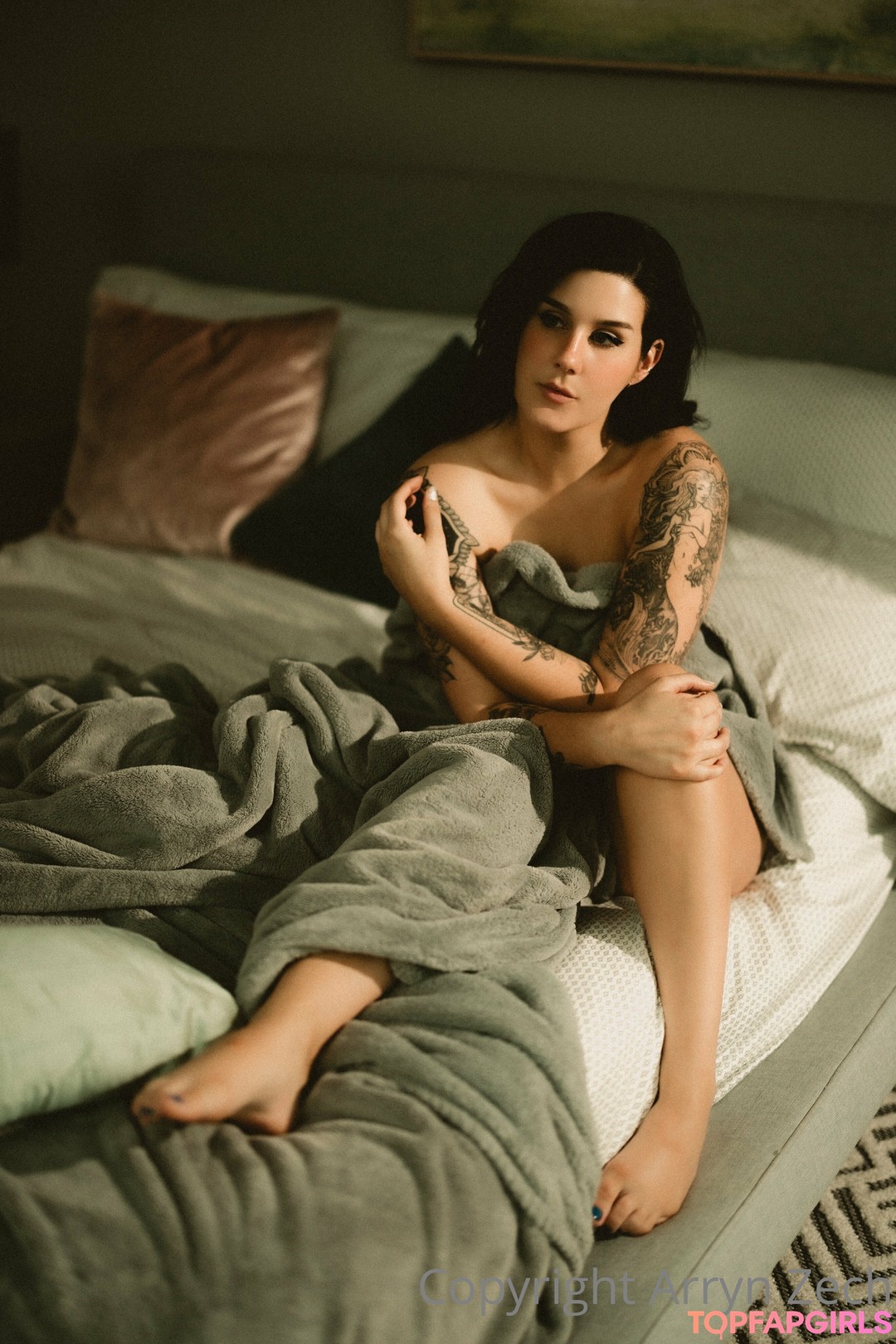 Arryn Zech xxx pornstar pictures
