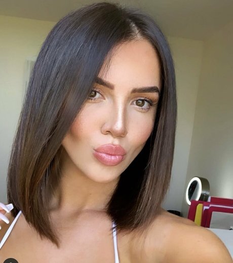 busty onlyfans nice pic