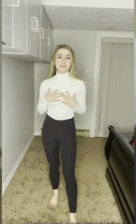 curvy nude onlyfans free naked gallery