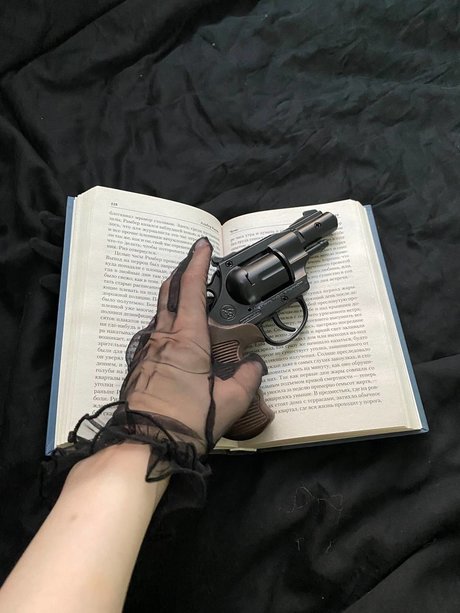 clothed onlyfans exclusive image