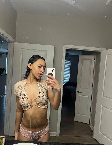 yazzyyams model xxx images