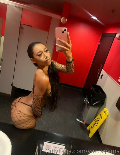 stepdaughter onlyfans hot pic