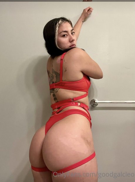 Badgalcascas model perfect pics