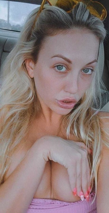 Adira Allure nudes model gallery