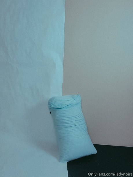 blonde midget onlyfans erotic images