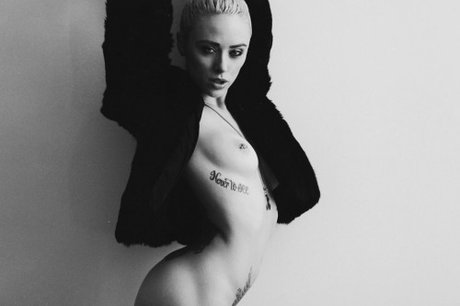 naked milf onlyfans free nude picture