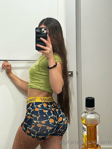 Emarr B model beautiful pictures