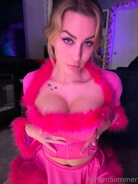 Ashtyn Joslyn high quality pornstar photo