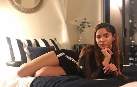 Edwina Carla Isaacs hot pornstar images