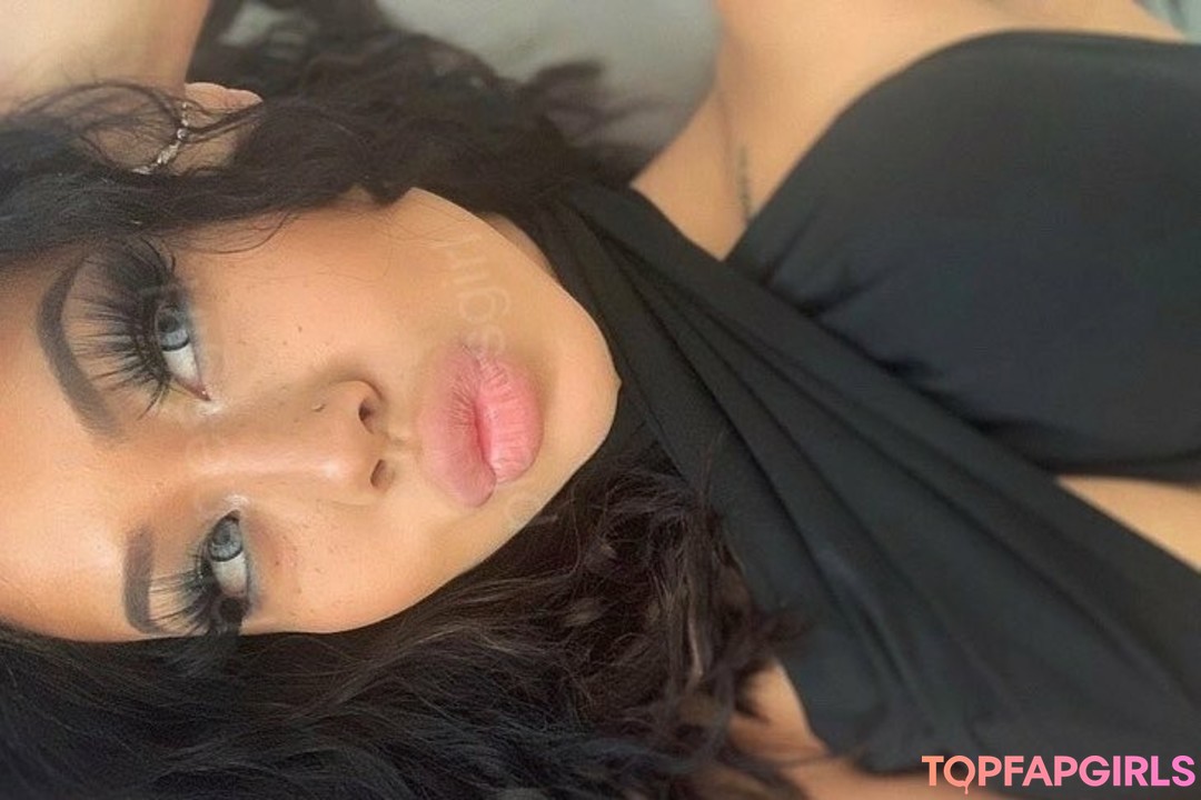amateur lesbian onlyfans nudes images