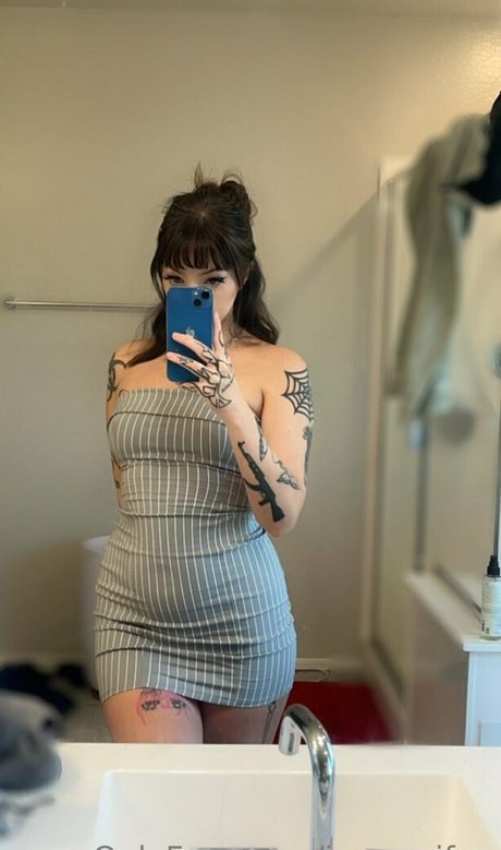 Ivyywaifuu pornstar xxx img