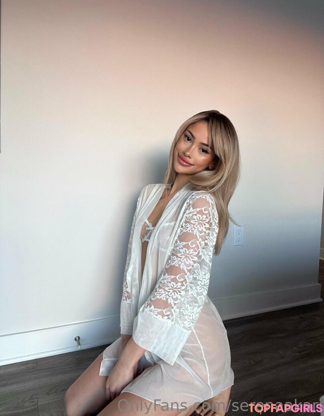 serenaakari star hot images