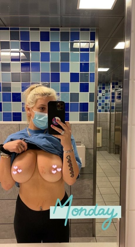 anal riding onlyfans sexy naked gallery