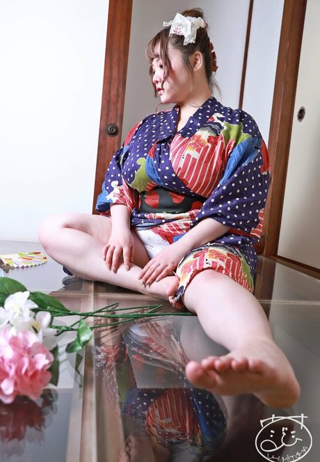 mitoma umi vip xxx model images