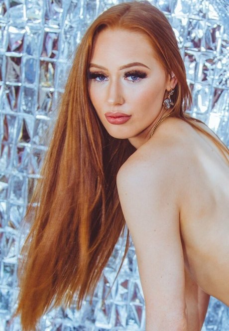 Amber Queen best model pic