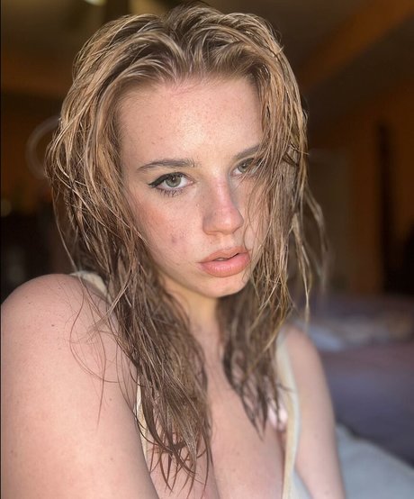 Haley Z star art pic