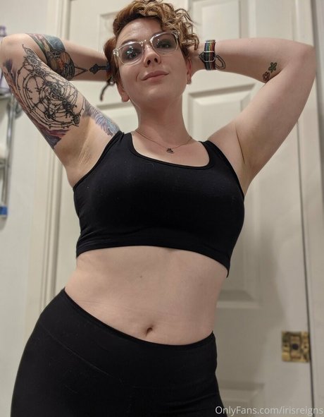 irisreigns hd actress photos