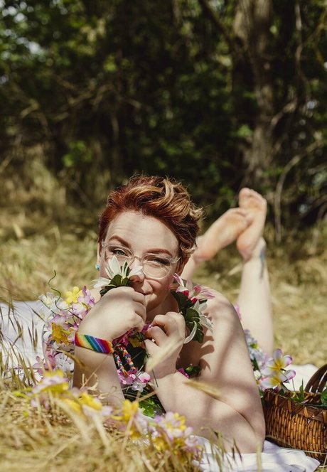 irisreigns star art gallery