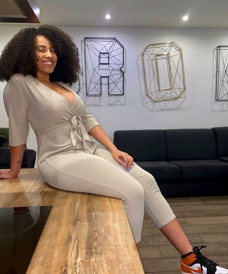 Ines Curly model pornographic gallery