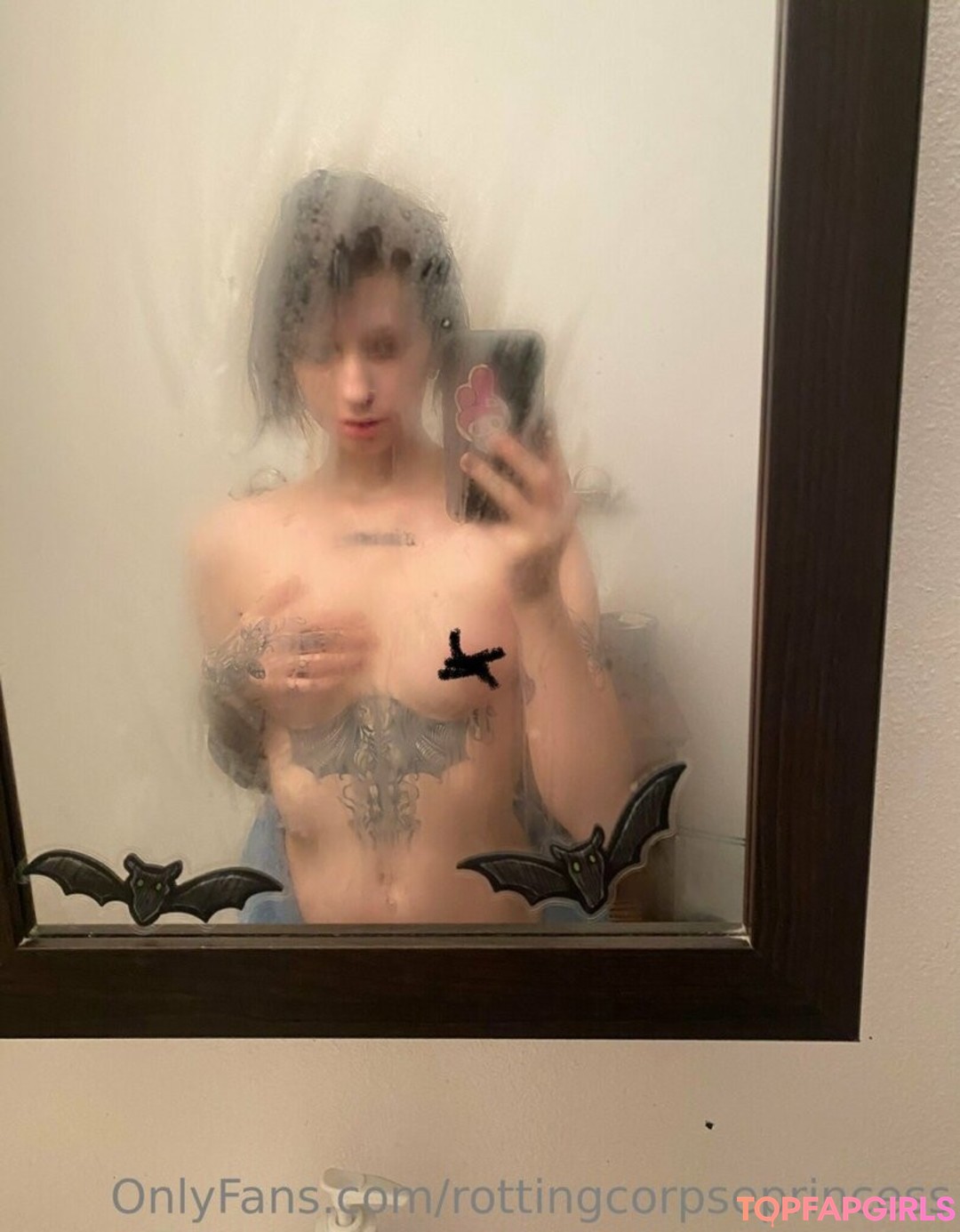 pale teen onlyfans free naked image