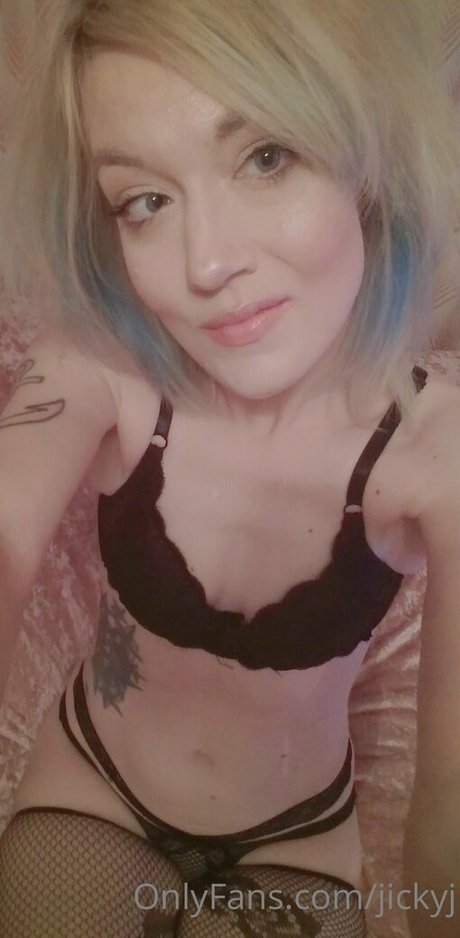 jickyj pornstar photo