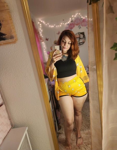 naomipeaches star perfect pic