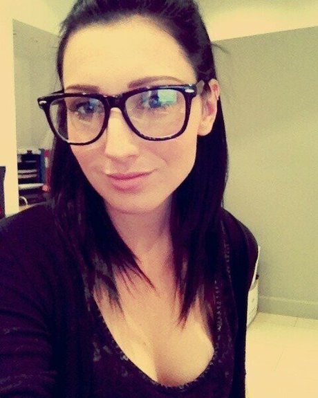 Slashleen porn model gallery