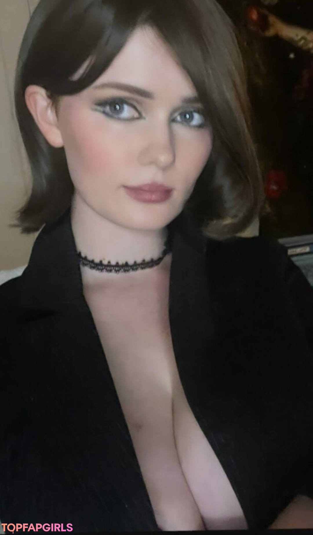 Avalon Warren top profile image