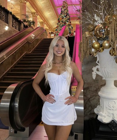 Breese Maroc exclusive pornstar photos