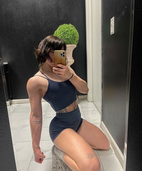 tall milf onlyfans sexy nude pictures