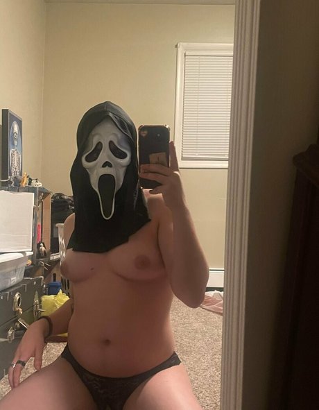 blo0d r0ach model erotic archive