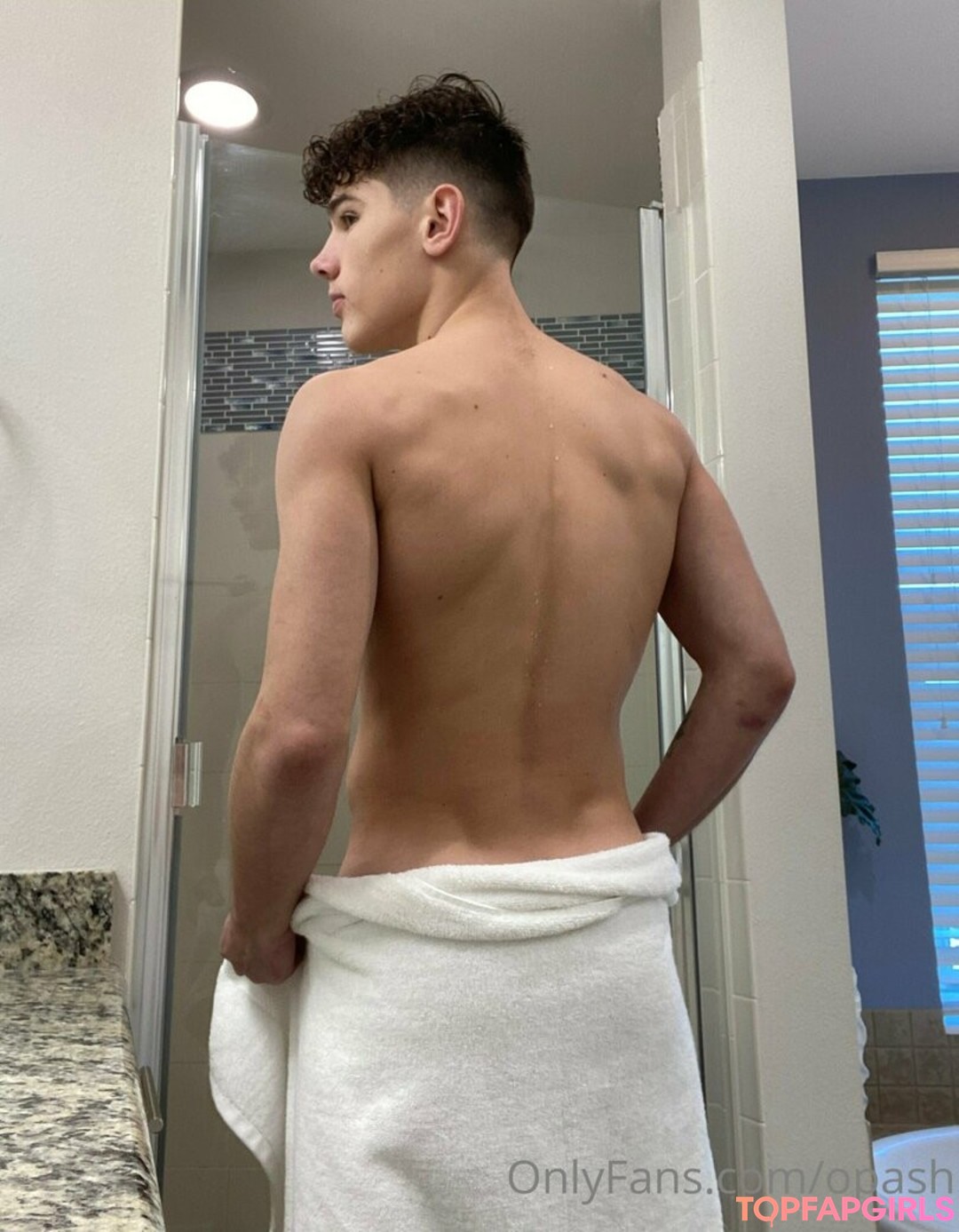 opash model naked pictures