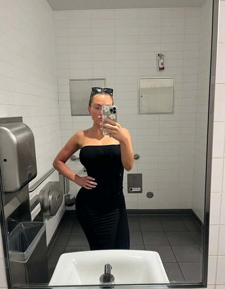 clothed onlyfans beautiful porn galleries