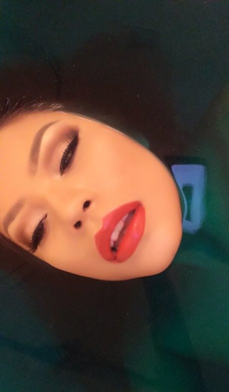 milf pawg onlyfans art naked photo