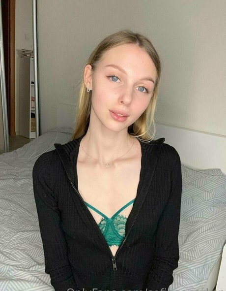 sofiaaaparker star free img