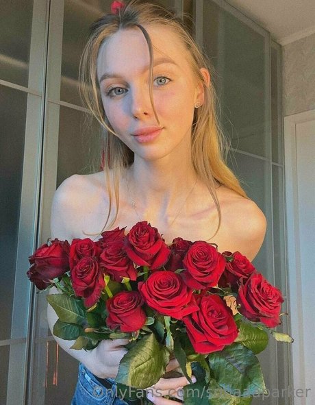 sofiaaaparker top star img