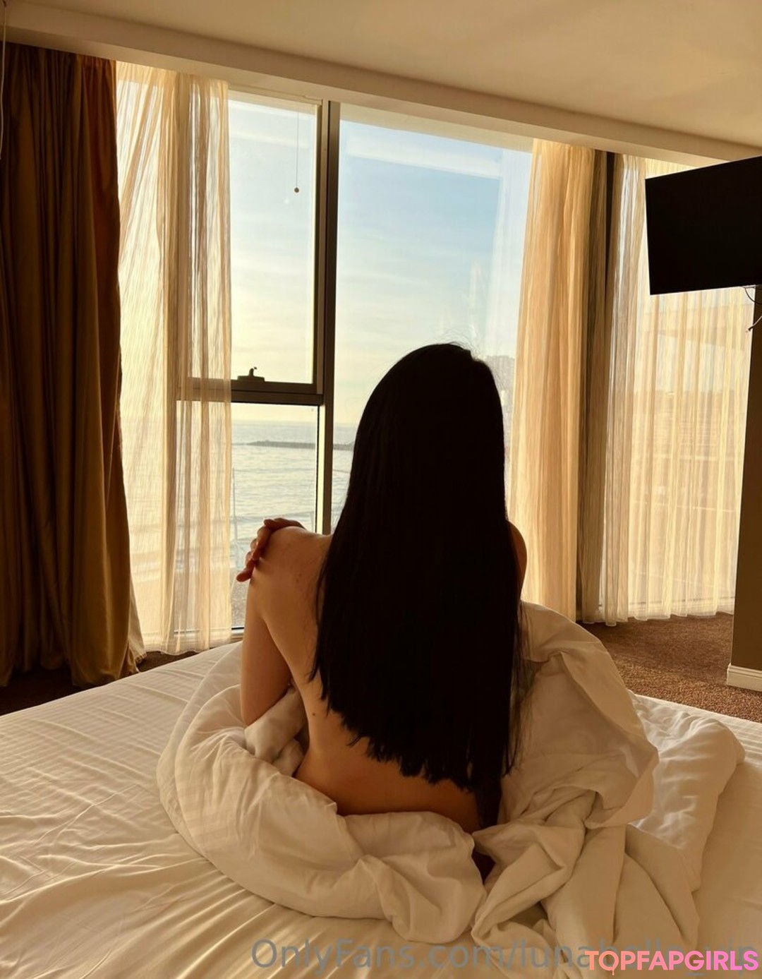 wide onlyfans art nude galleries